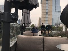 -UNI UNI(环亚凯瑟琳店)