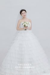 -挪娅婚纱摄影皇家会所