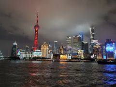 -黄浦江游览十六铺3号码头网红自助餐