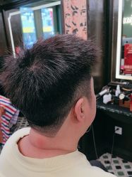 -海文先生国潮烫染男士理发馆