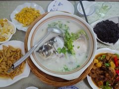 乌米饭-鱼水情·农家菜·大鱼头(南山竹海店)