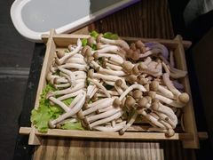 -尚尚仙·酸汤猪手·猪肚鸡火锅(华联万柳购物中心店)