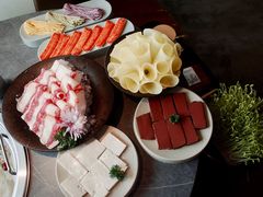 精品肥牛-故里和山·成都火锅(欢乐港湾店)