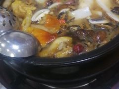-菌之家·专业纯野生菌火锅·特色炒菌