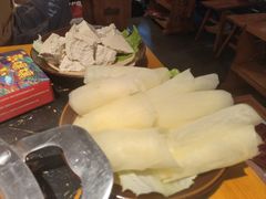 -憨孃孃·重庆老火锅(红山黑金店)