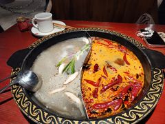鸳鸯锅底-黄家码头老火锅(解放碑旗舰店)