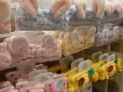 -名创优品(江南新地店)