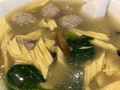 生凼丸子汤-子午路张记肉夹馍(小寨西路店)