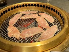 -铭牛烧肉·和牛海鲜自助(高新月牙湖店)