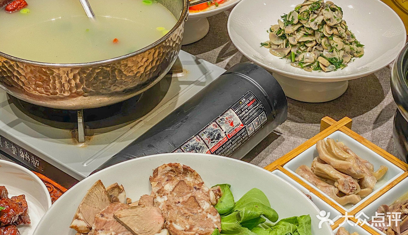 （南京）坐地铁去江边就为了吃这家特色狮子头！！ 