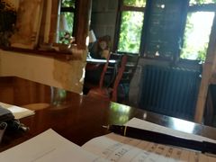 -斯多格书乡(北京大学畅春园店)