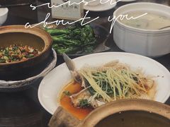 一鱼两味-红星光发煲仔饭(文海店)