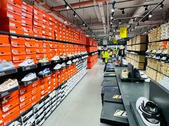 -五环Outlets(高新工厂店)