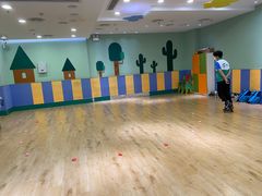 -乐翔轮滑(中庚漫游城店)