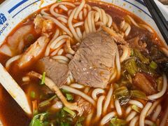 -鑫花溪牛肉米粉(东环大润发店)