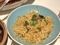 -八府香鸭·啫啫煲(华山路店)