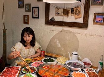 重庆火锅｜洪崖洞的地道重庆牛油老火锅