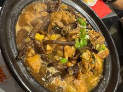 小鸡炖蘑菇-鍋色天香(共和广场店)