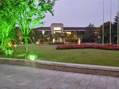 -上海怡沁园度假酒店
