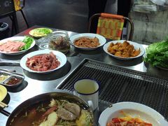 -马路牙子地桌烤肉(工体店)