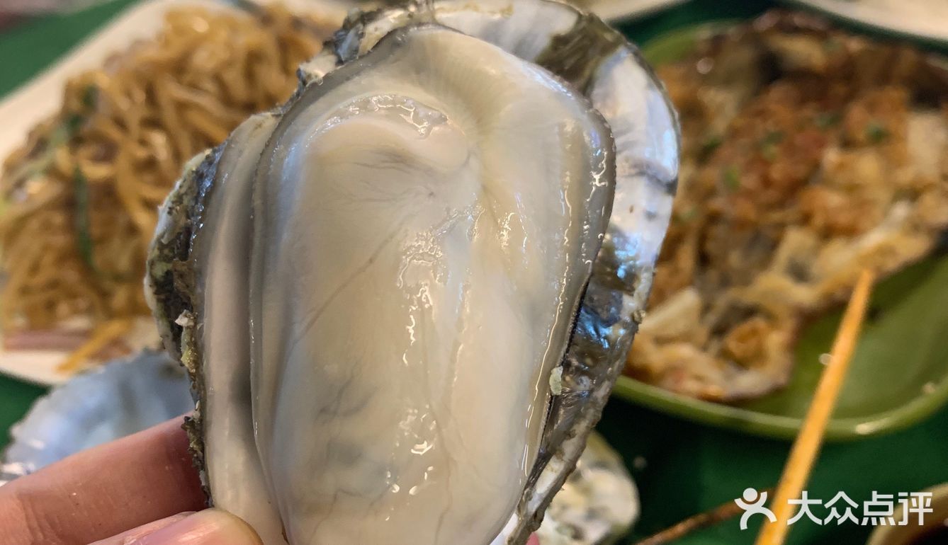 环境：环境还挺有风格的，比较像怀旧大排档