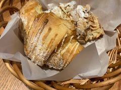 芝心流奶羊角包-麦田工坊(月湖店)