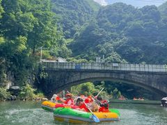 -安吉龙王山峡谷漂流