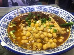 -渝之汇牛肉豌杂面