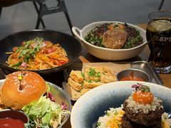 -8PINTS八品脱·日料·烧鸟·精酿小酒馆(莘庄店)