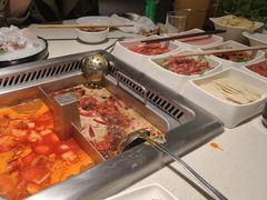 -海底捞火锅鲜切牛肉主题店(长寿路店)