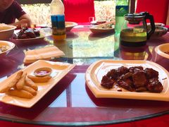 -鸿一饭店(隐秀路店)