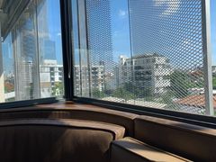 -ROAST coffee & eatery