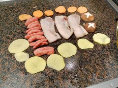 -小花猪韩式石板烤肉