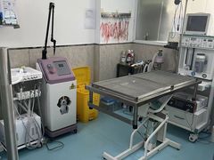 -狗舍宠物医院(四季商业广场店)