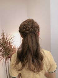 -BULB STUDIO 巴柏明星发型工作室