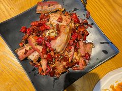 -隔壁老王·家常云南菜(花巷店)