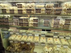 -白玉兰食品甜凤店(合生汇店)