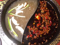 鸳鸯锅底-黄家码头老火锅(解放碑旗舰店)