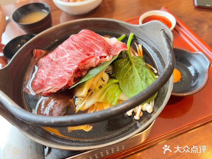东京和食 Sun with AQUA牛肉寿喜锅图片
