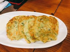 西葫芦饼配酸奶-TUK土耳其餐厅·下午茶(卢湾店)