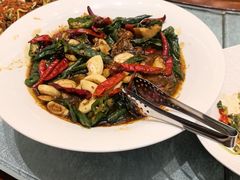 -老铺人家酒店(紫荆名流店)