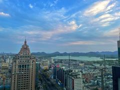 -Hi City·城市之巅