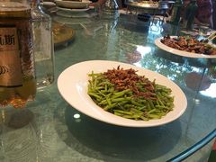 -老码头黑皮肘子锅包肉(赣水路店)