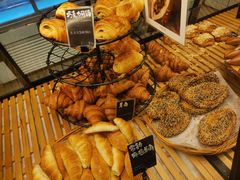 -Dough&Joe团憩(瑞虹天地月亮湾店)