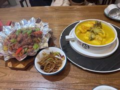 -东来菜馆•手抓海鲜家常菜•海鲜锅贴(鸽子窝店)