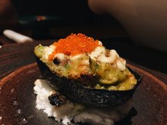 焗烤牛油果（创意菜）-贰捌零叁精致料理(钱湖店)