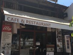 -Old House Restaurant