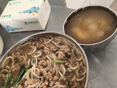 -正宗杨记普洱酸醋米线(总店)