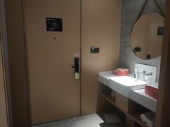 -珠海拱北富华里环宇城亚朵酒店
