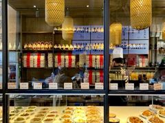面包甜点陈列柜-新万鑫银丝面·非遗无锡味(惠山古镇店)